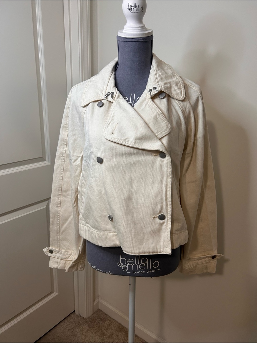 Universal Thread Denim Cropped Trench Jacket - Off-White L - Picture 3 of 9